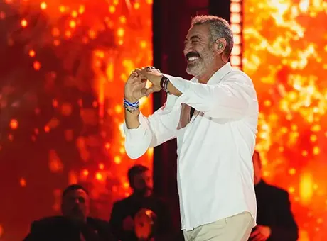 Hakan Altun Gaziantep’i mest etti! Şarkılara hep bir ağızdan eşlik ettiler